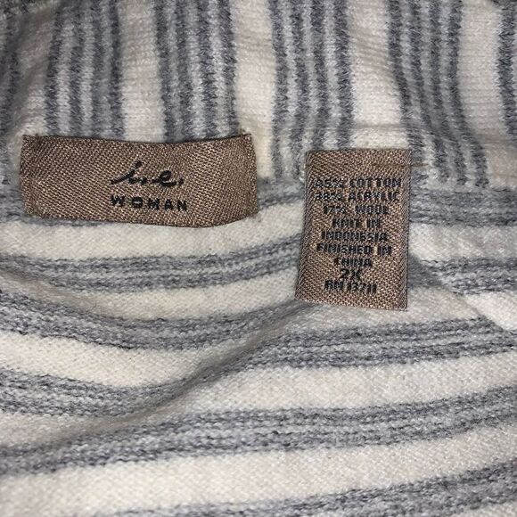 I.E. women stripe sweater size 2x - Picture 4 of 4